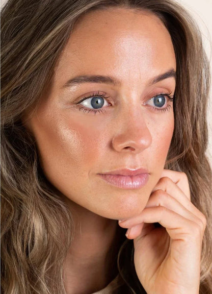 Pressed Mineral Bronzer - Scoop Whole Beauty